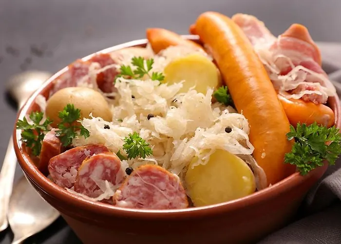 Hébergement de vacances La Cour Royale *